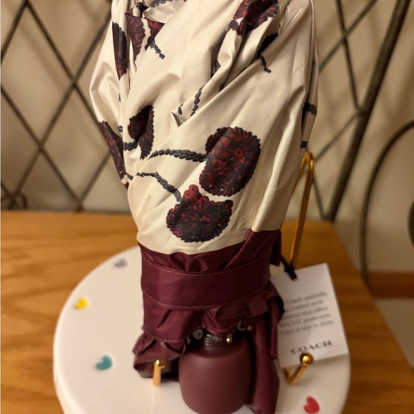 Coach Mini Cherry Print Umbrella Nwt - Picture 4 of 5